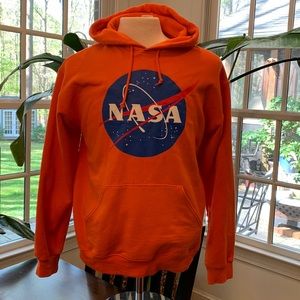 Mens M NASA sweatshirt.